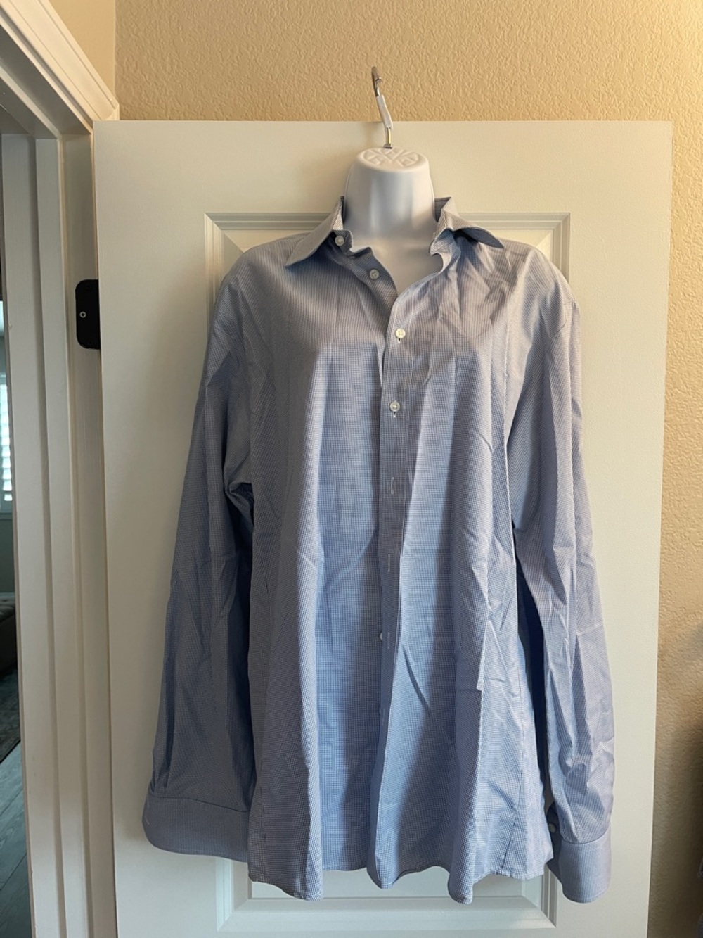 Thomas Pink Men's Striped Light Blue Dress Shirt